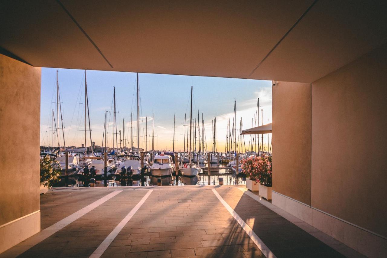 Mosella Suite Hotel Sottomarina Exteriör bild