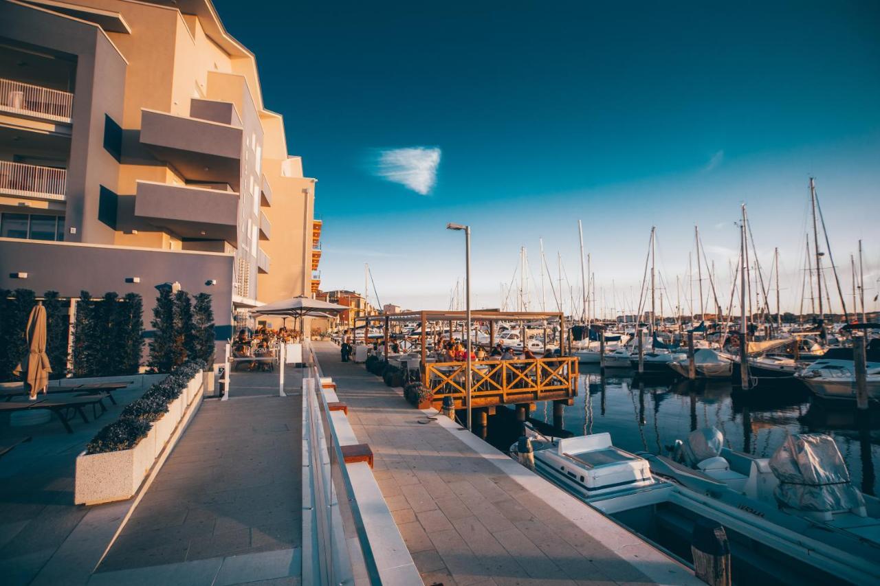 Mosella Suite Hotel Sottomarina Exteriör bild