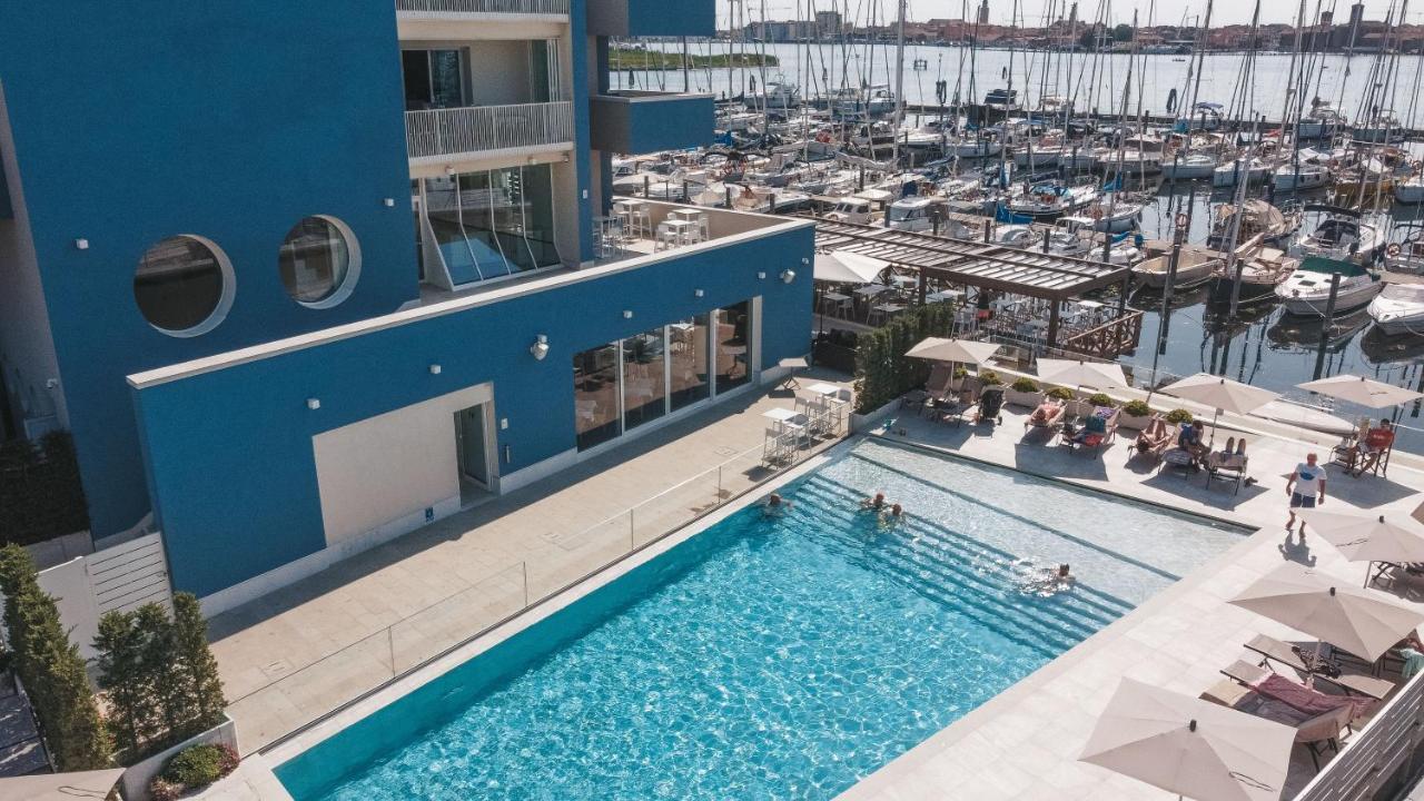 Mosella Suite Hotel Sottomarina Exteriör bild