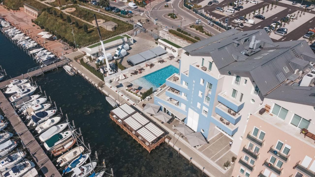 Mosella Suite Hotel Sottomarina Exteriör bild