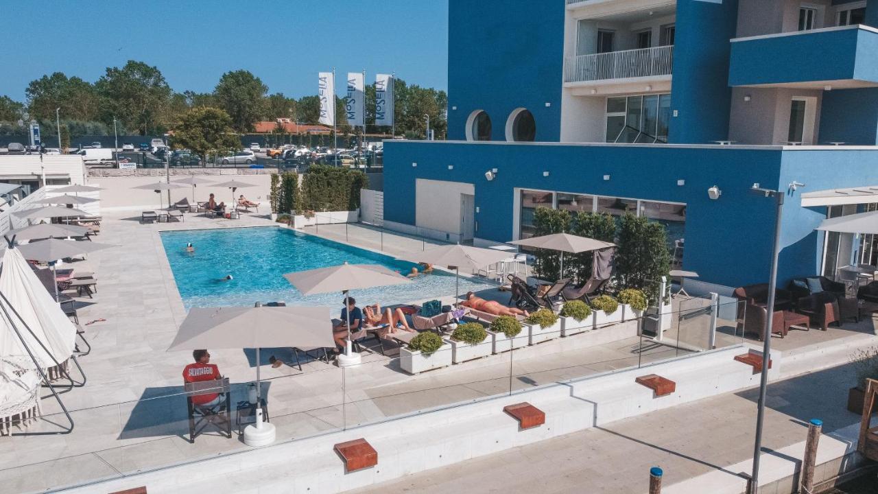 Mosella Suite Hotel Sottomarina Exteriör bild
