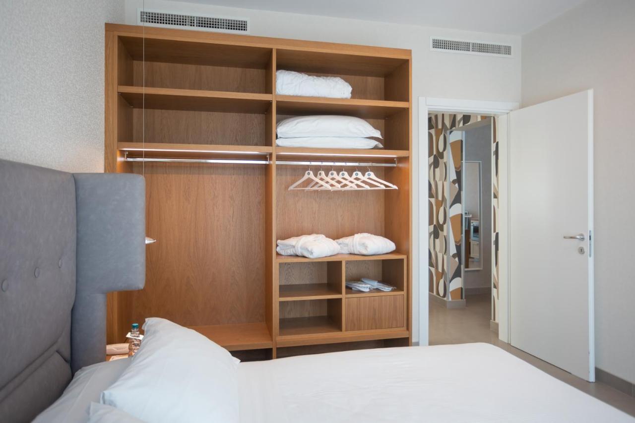 Mosella Suite Hotel Sottomarina Exteriör bild