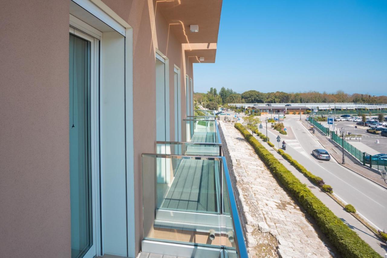 Mosella Suite Hotel Sottomarina Exteriör bild