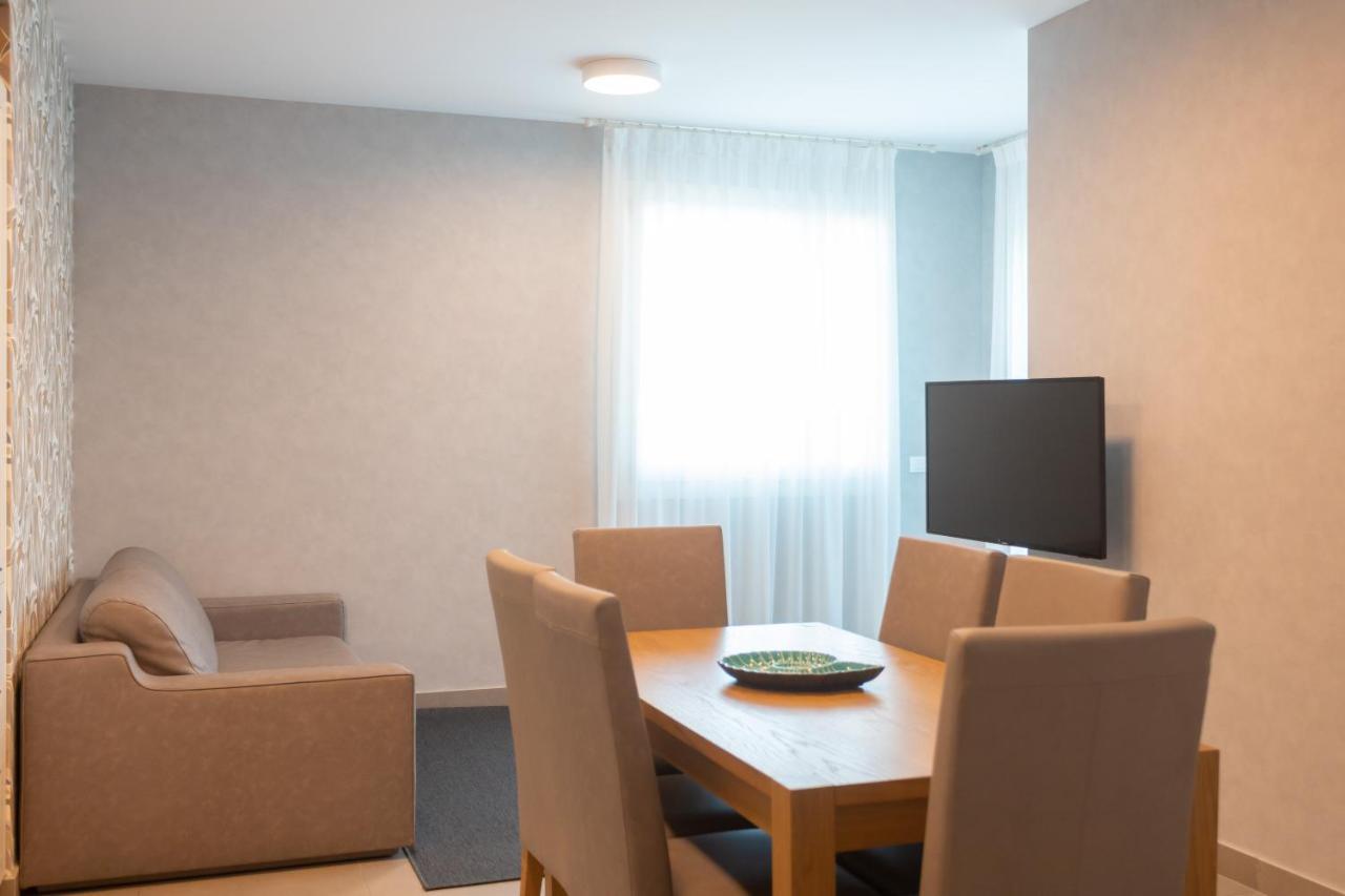 Mosella Suite Hotel Sottomarina Exteriör bild