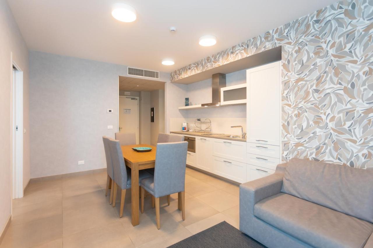 Mosella Suite Hotel Sottomarina Exteriör bild