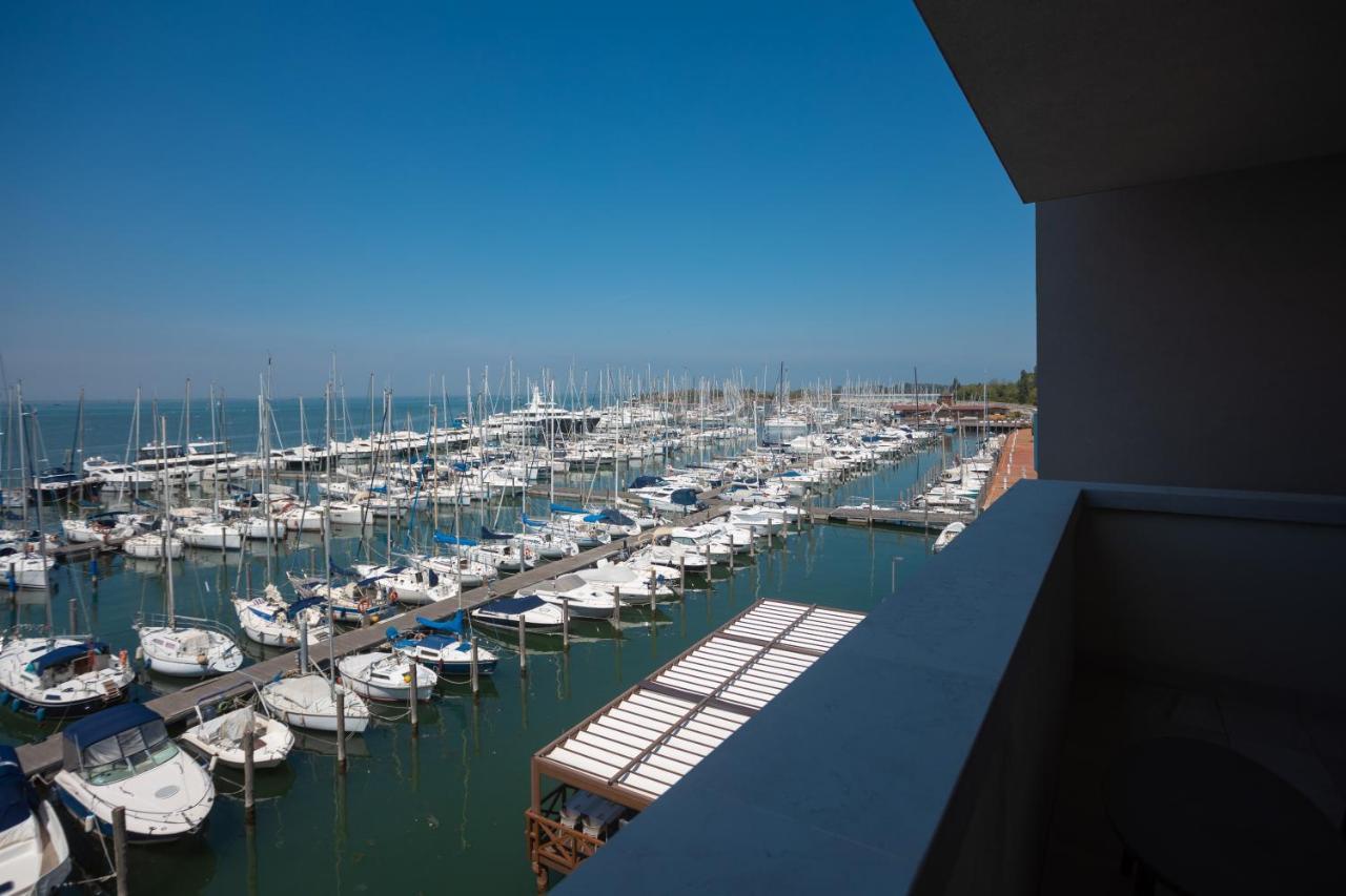 Mosella Suite Hotel Sottomarina Exteriör bild